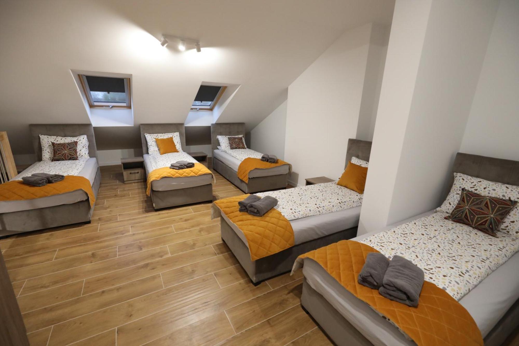 Zabrze Apartamenty Kosciuszki 30 Luaran gambar