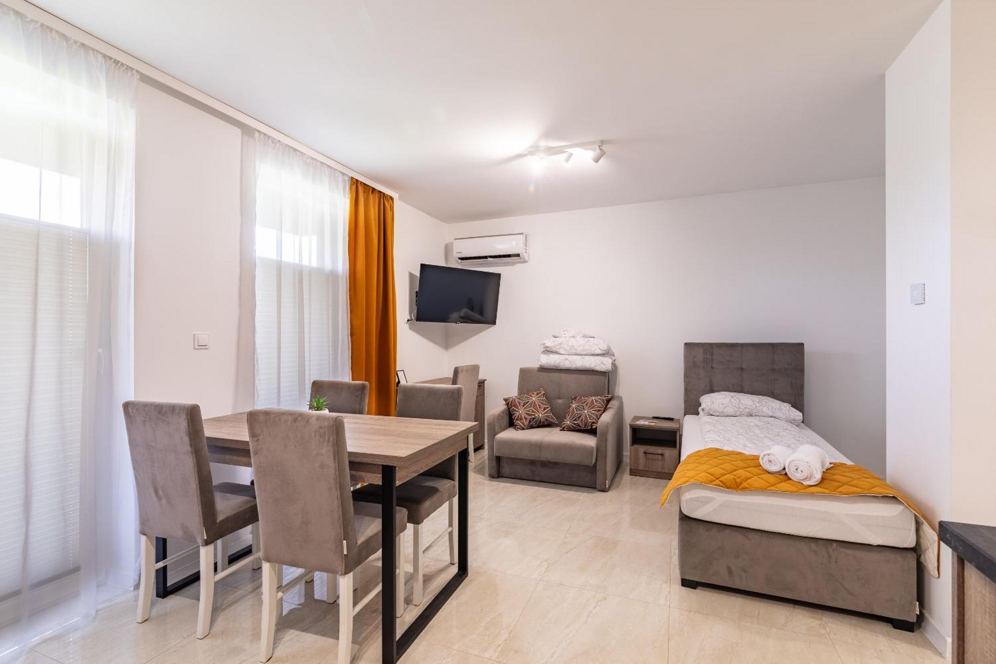 Zabrze Apartamenty Kosciuszki 30 Luaran gambar