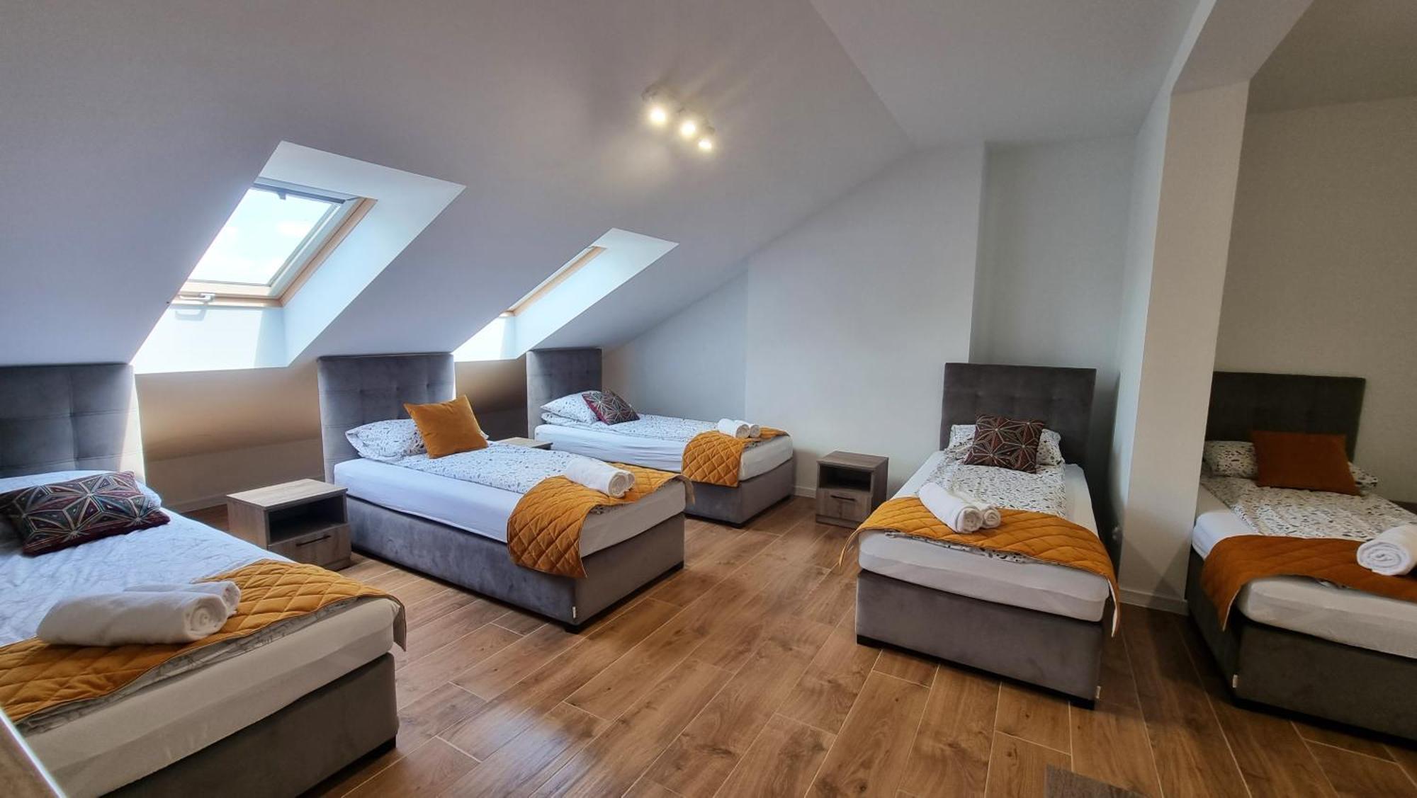 Zabrze Apartamenty Kosciuszki 30 Luaran gambar